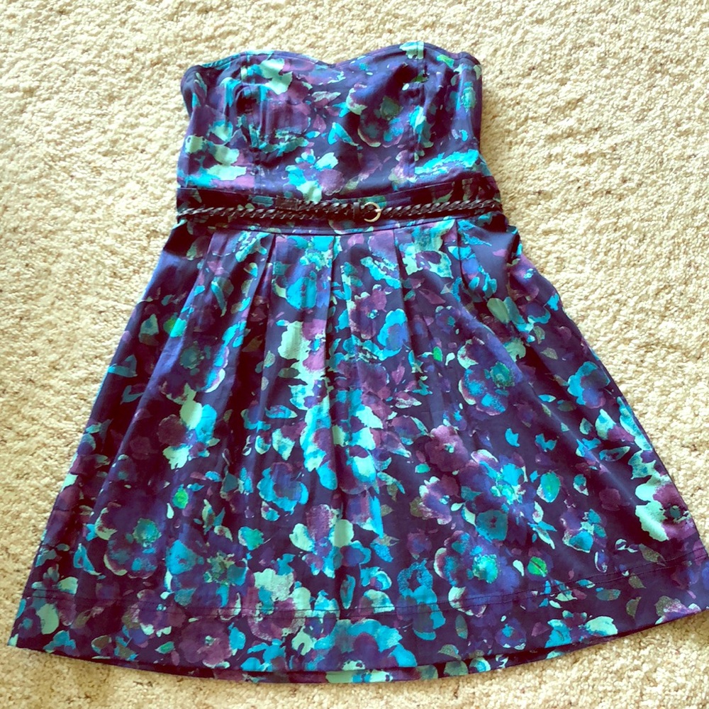Strapless dress